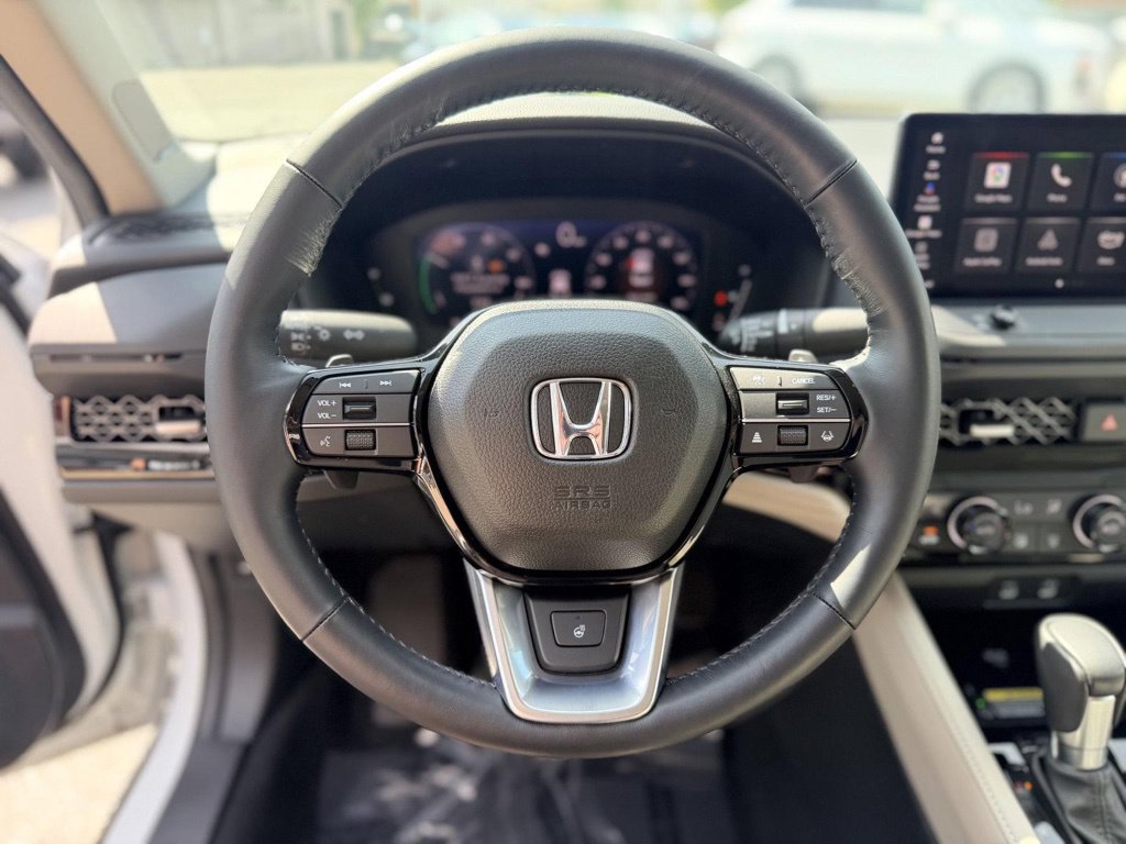 Used 2025 Honda Accord Touring image 27
