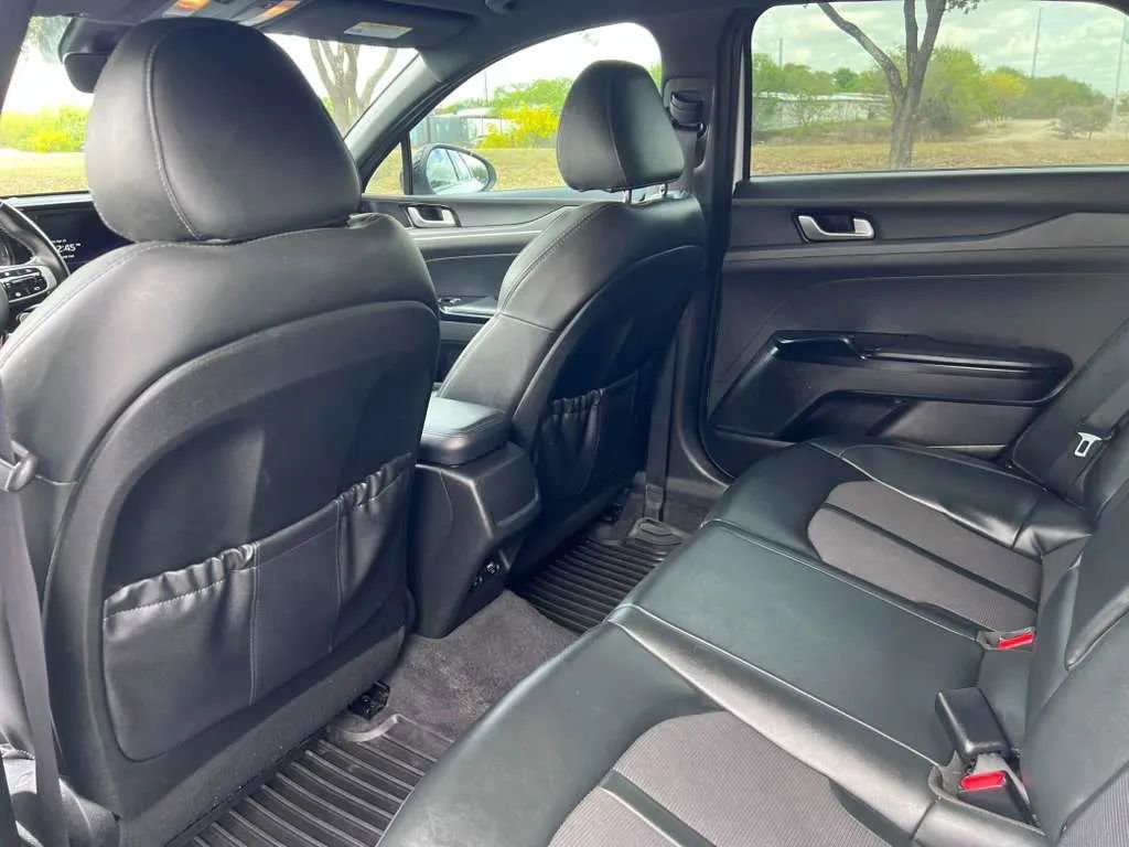 Used 2022 Kia K5 GT-Line FWD image 16