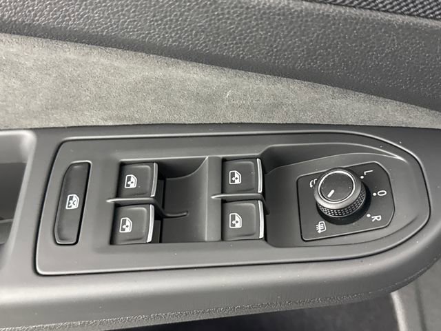 Used 2025 Volkswagen GTI S image 23