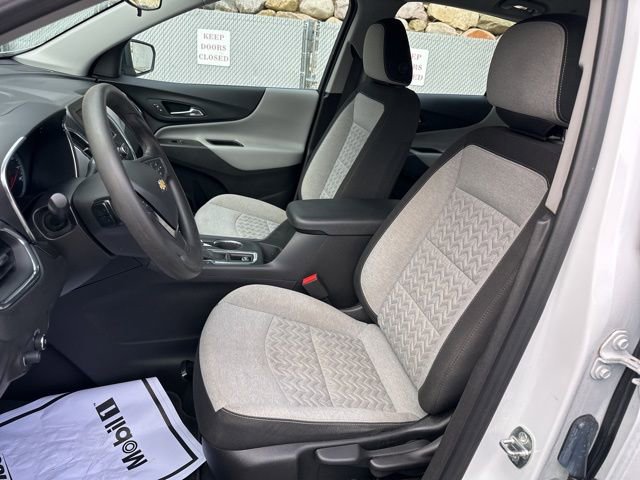 Used 2023 Chevrolet Equinox LS image 13