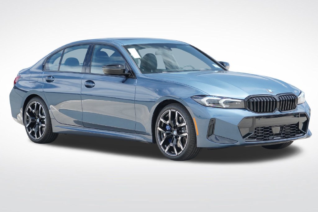 New 2026 BMW 330i xDrive Sedan w/ M Sport Package AWD/4WD image 3