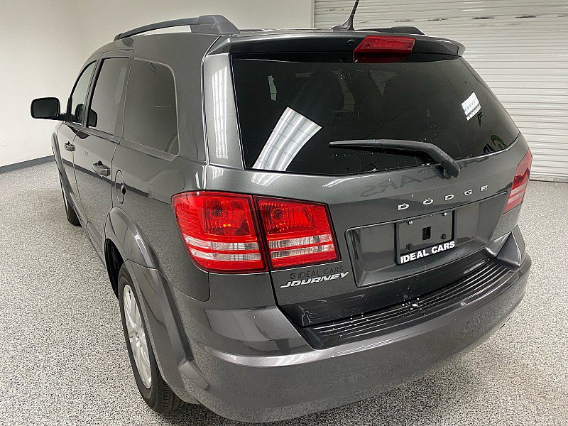 Used 2017 Dodge Journey SE w/ Flexible Seating Group image 7