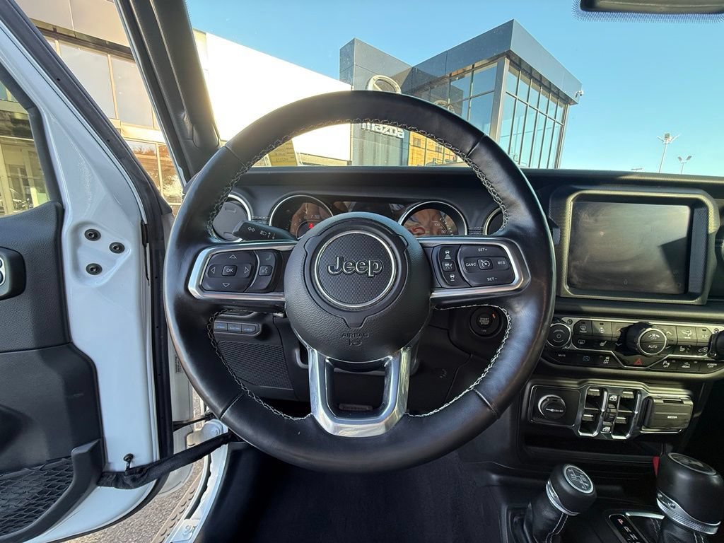 Used 2021 Jeep Wrangler Unlimited Sahara w/ Cold Weather Group AWD/4WD image 18
