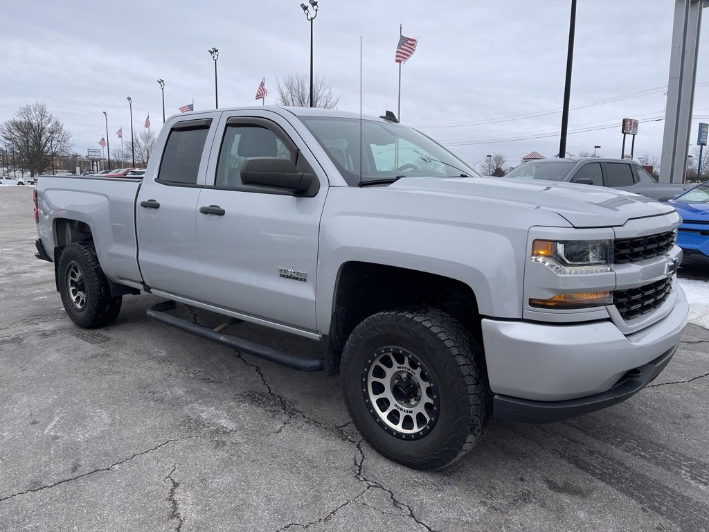 Used 2018 Chevrolet Silverado 1500 Custom w/ Texas Edition image 3