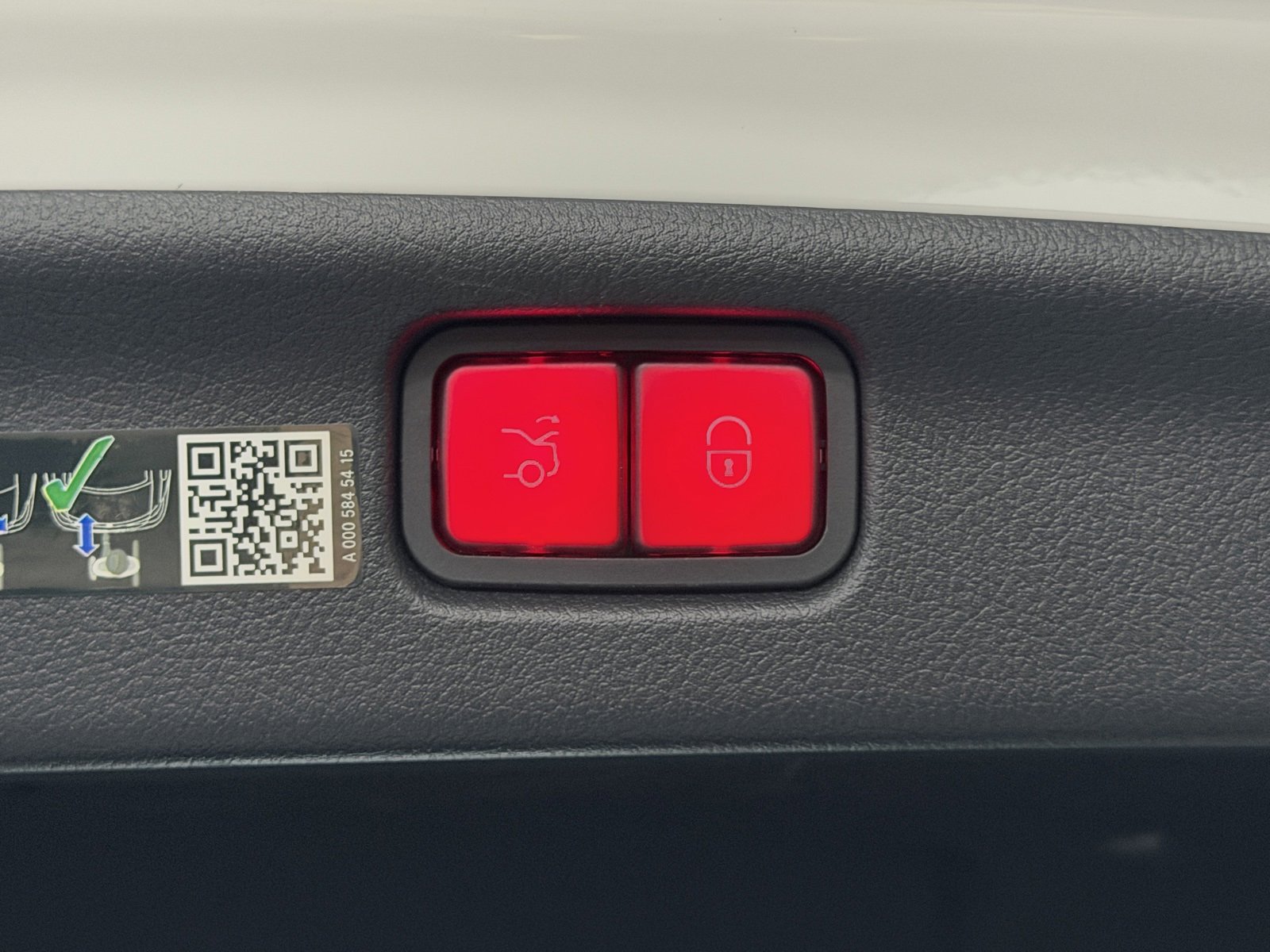 Certified 2022 Mercedes-Benz C 300 4MATIC Sedan image 16