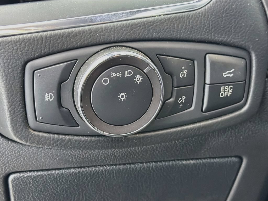 Used 2019 Ford Edge ST w/ Equipment Group 401A AWD/4WD image 13