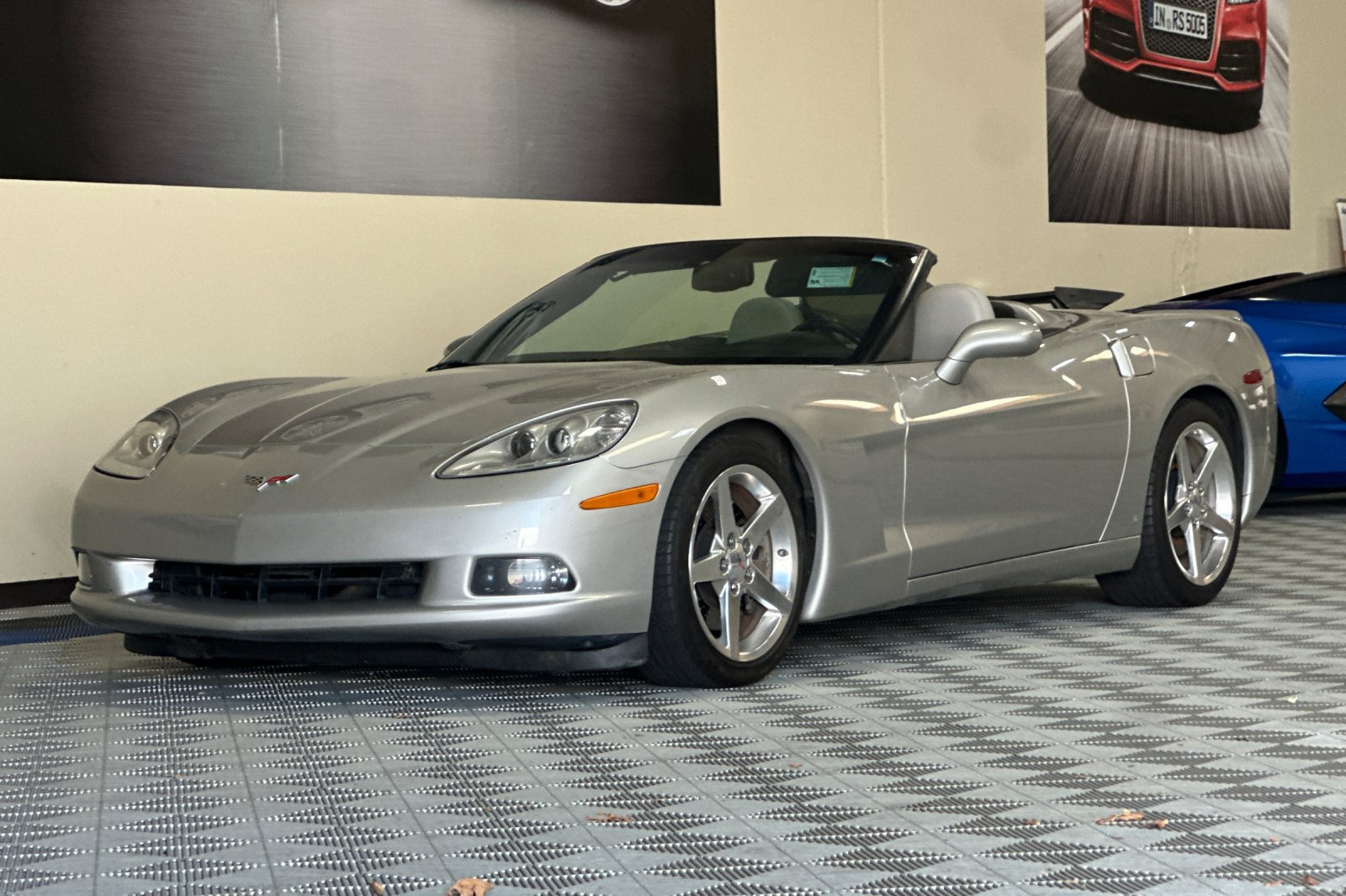 Used 2007 Chevrolet Corvette Convertible w/ Preferred Equipment Group RWD image 8