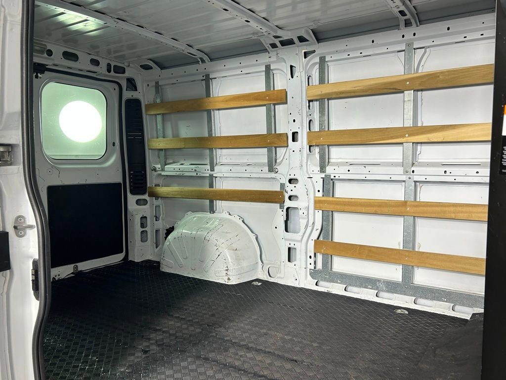 Used 2023 RAM ProMaster 2500 image 12