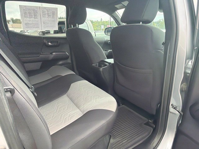 Used 2020 Toyota Tacoma TRD Off-Road w/ Technology Package AWD/4WD image 12