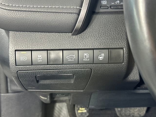 Used 2023 Toyota Camry SE image 19