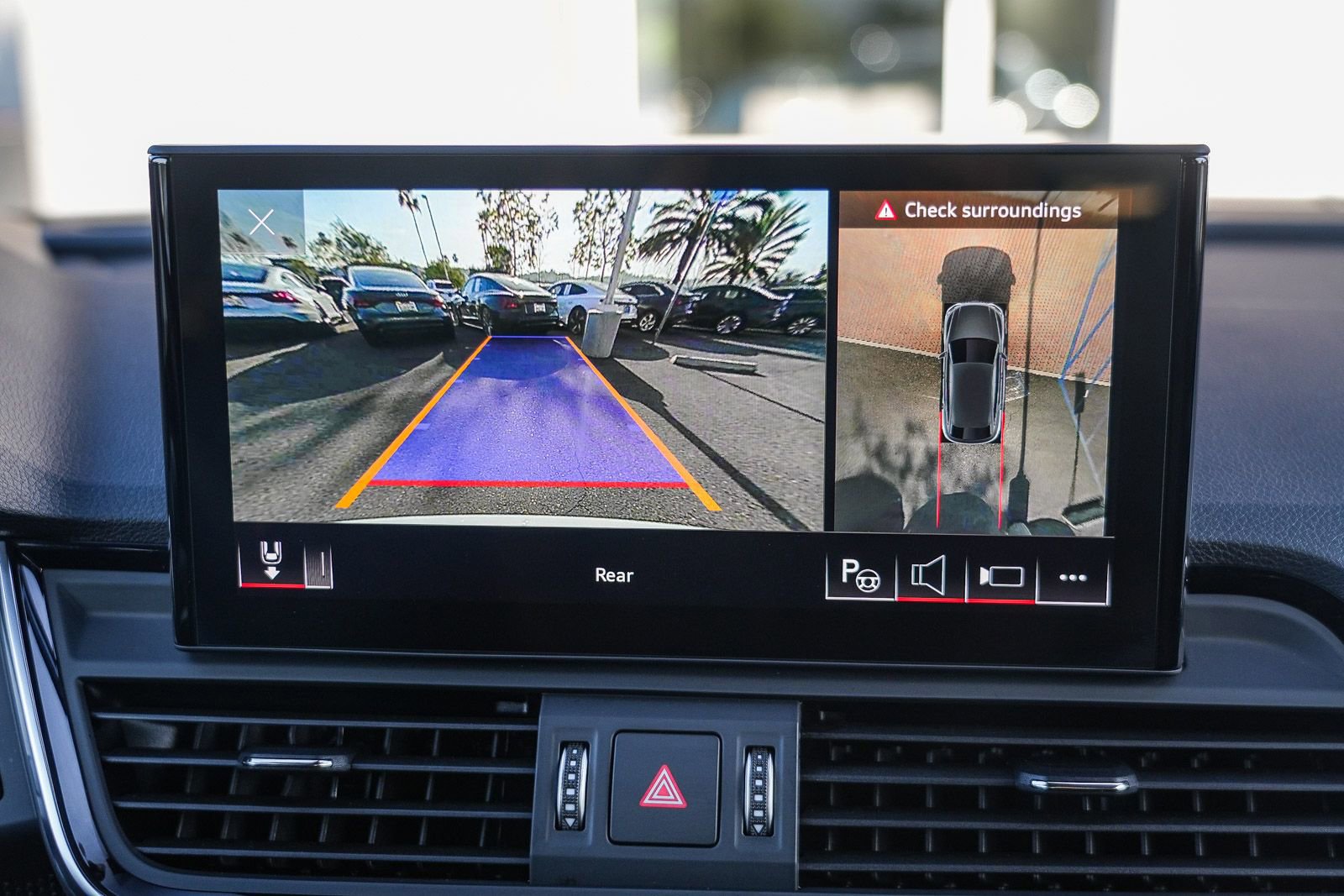 Used 2023 Audi SQ5 Prestige w/ Prestige Package image 26