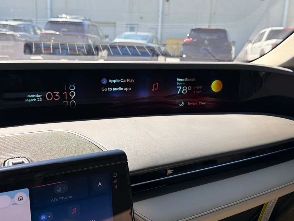 Used 2025 Lincoln Nautilus Premier image 22