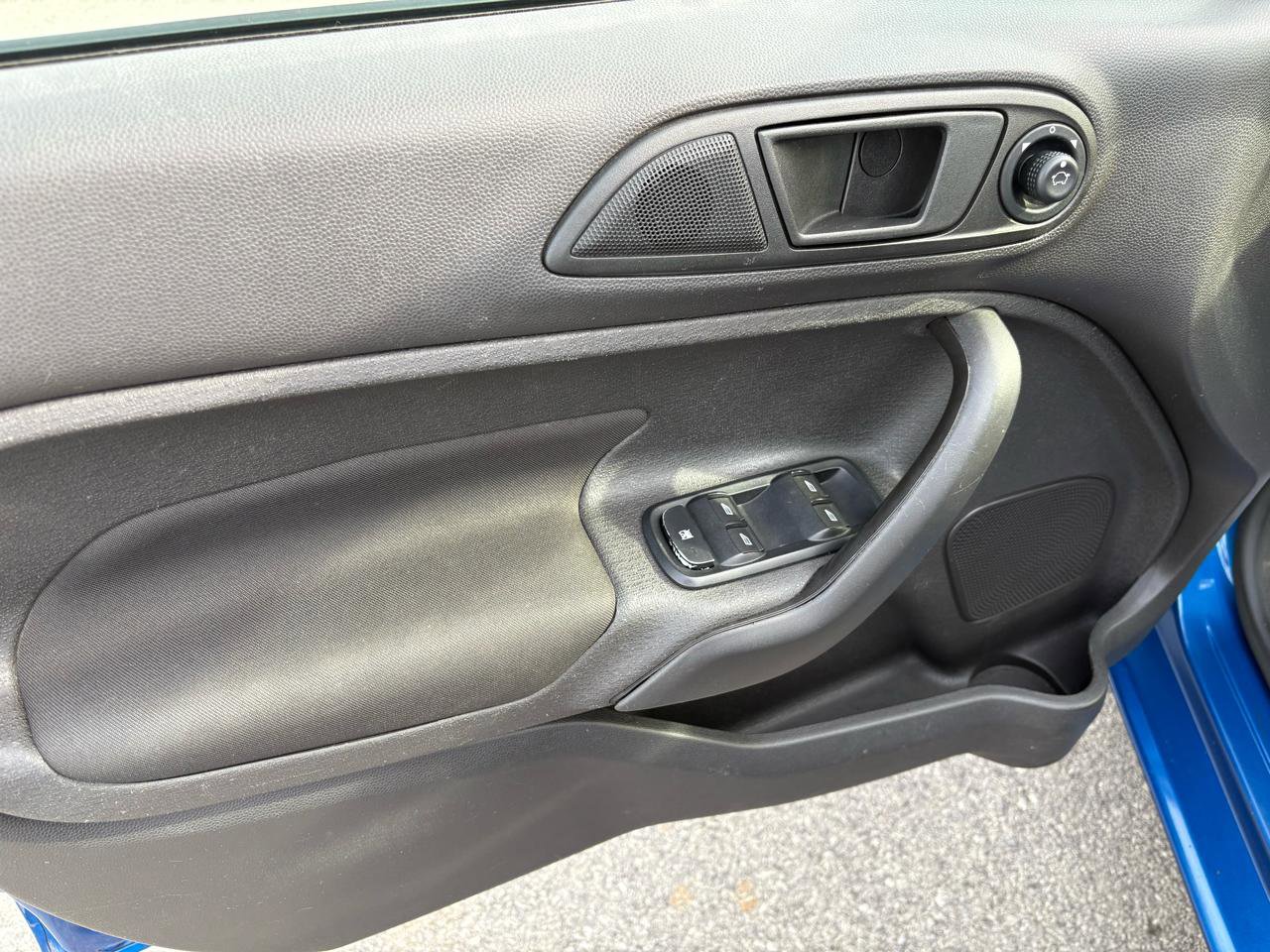Used 2019 Ford Fiesta SE FWD image 11