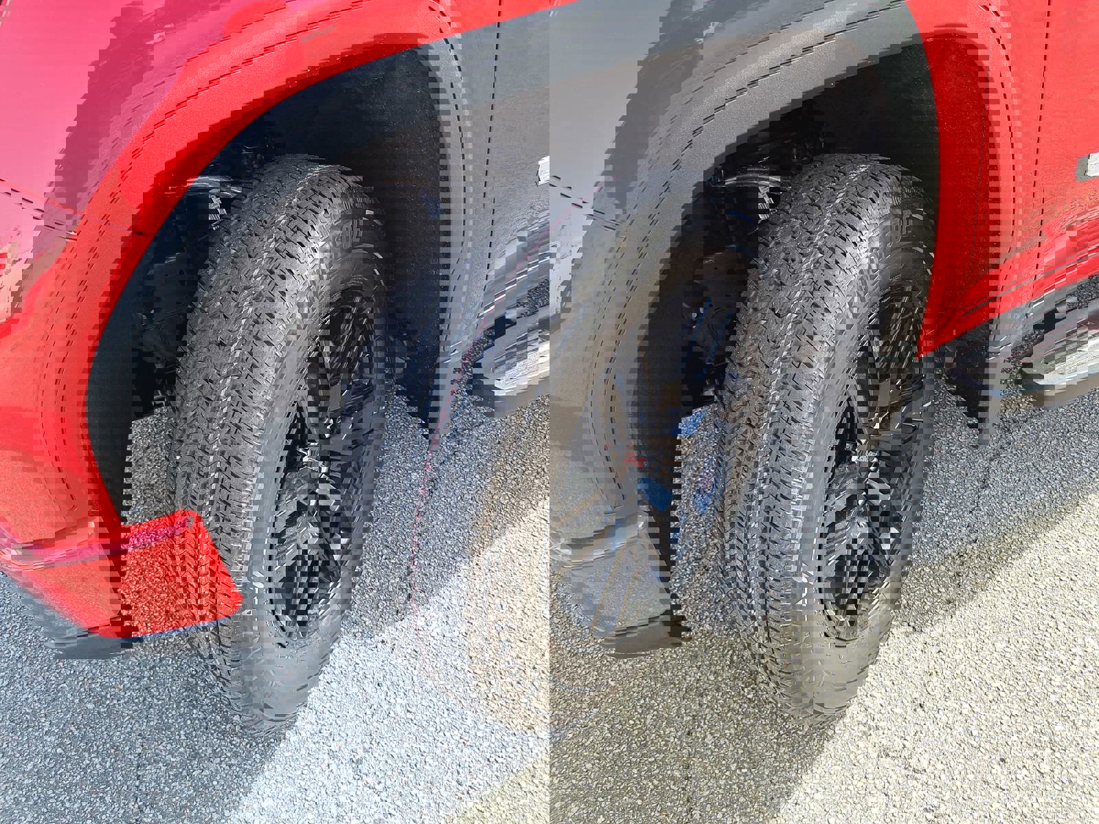 New 2025 GMC Sierra 1500 Elevation w/ LPO, Elevation Black Package AWD/4WD image 32