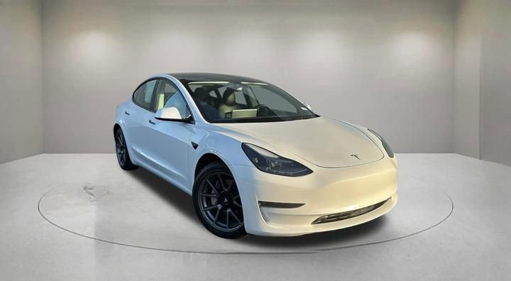 Used 2023 Tesla Model 3 Standard Range RWD image 1