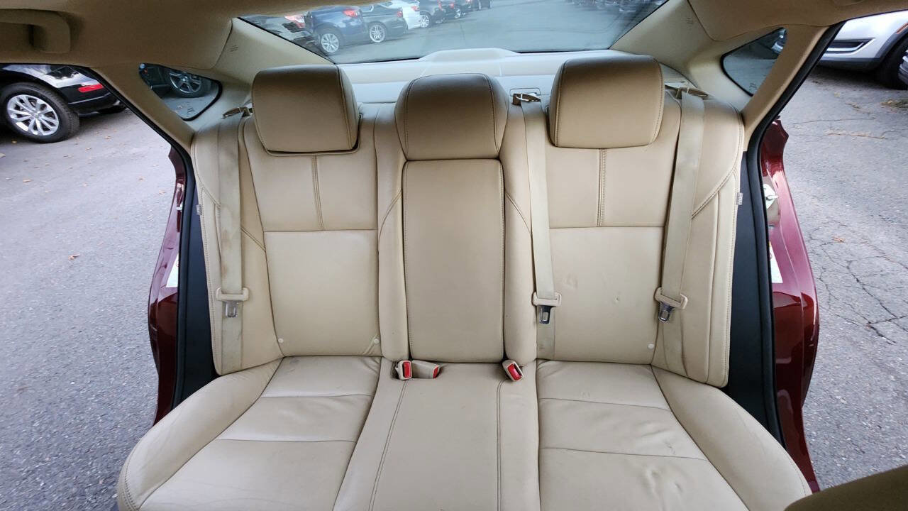 Used 2013 Toyota Avalon XLE Touring image 30