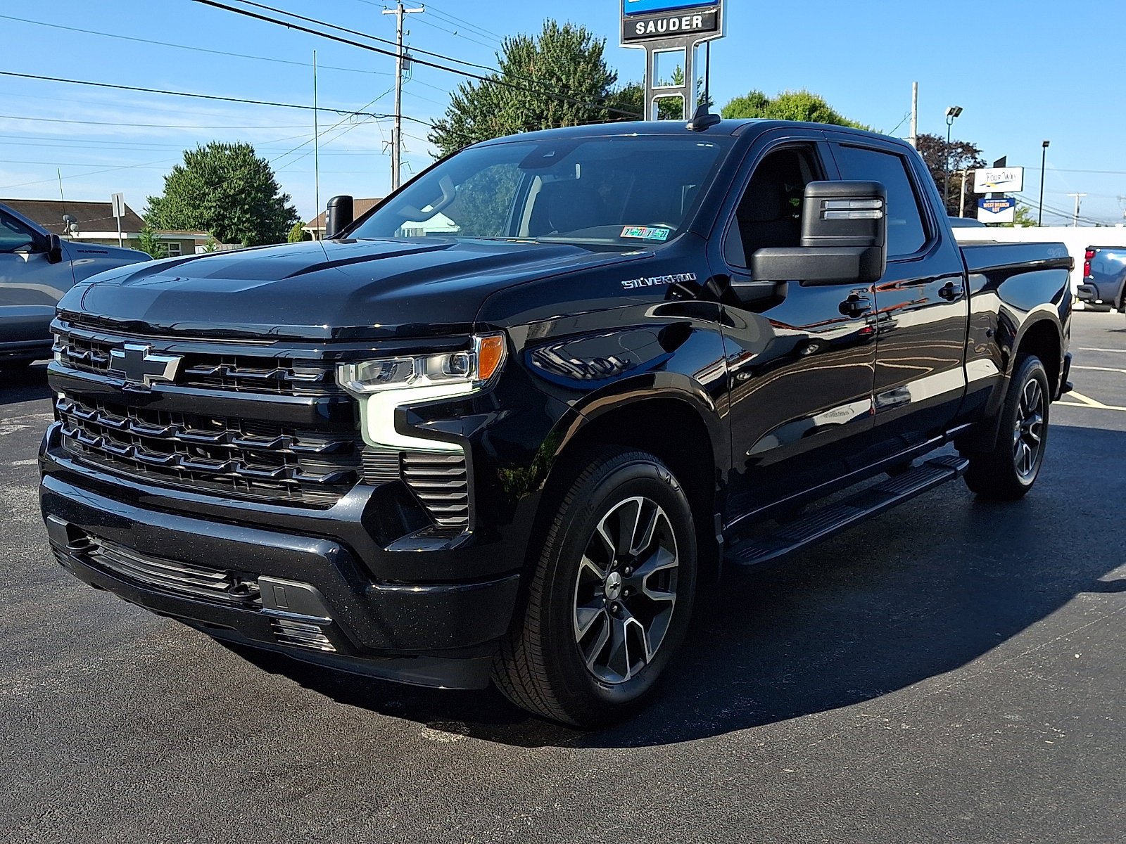Used 2022 Chevrolet Silverado 1500 RST w/ Convenience Package II AWD/4WD image 3