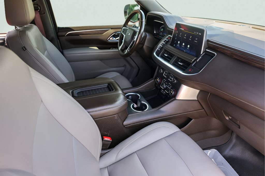 Used 2022 Chevrolet Tahoe Z71 w/ Z71 Off-Road Package AWD/4WD image 35