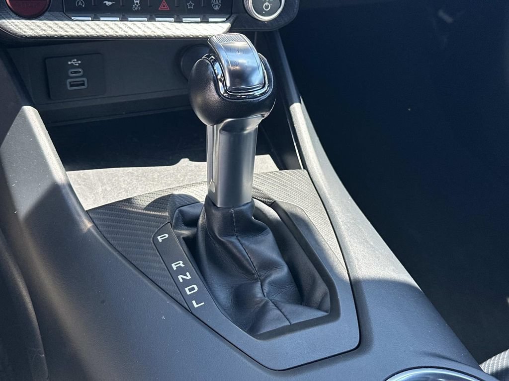 Used 2025 Ford Mustang Premium RWD image 21
