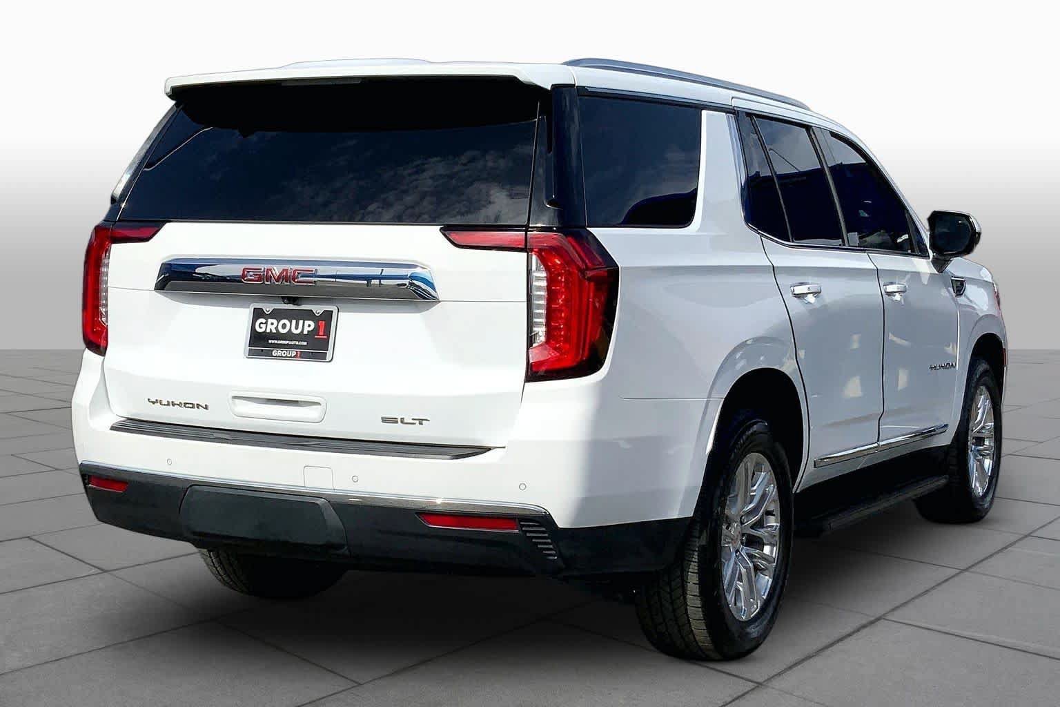 Used 2023 GMC Yukon SLT AWD/4WD image 13