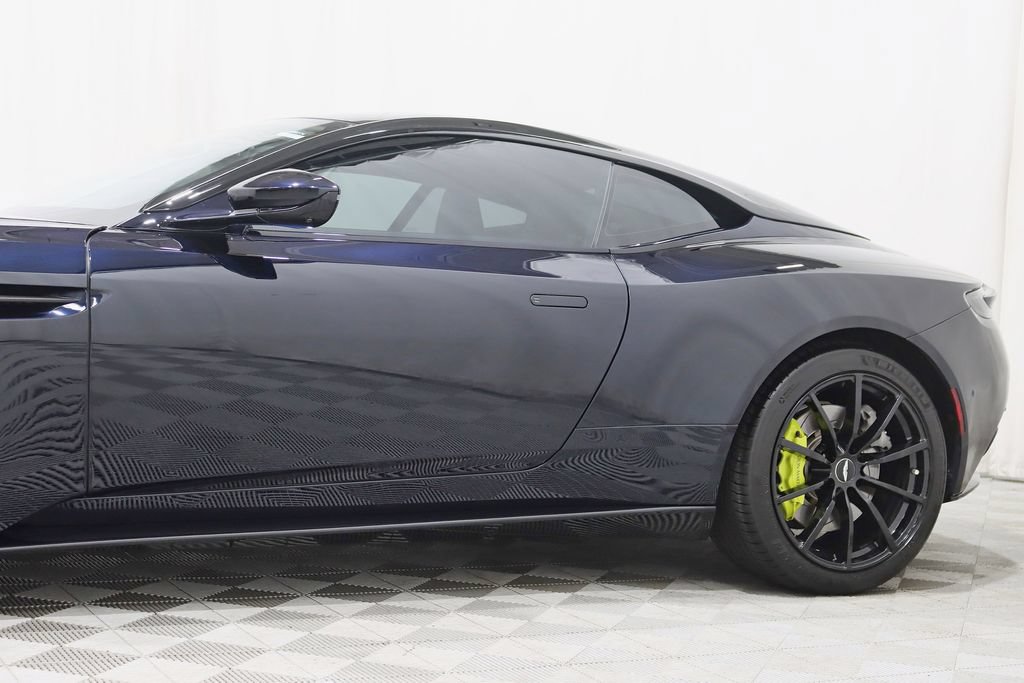 Used 2019 Aston Martin DB11 AMR RWD image 3