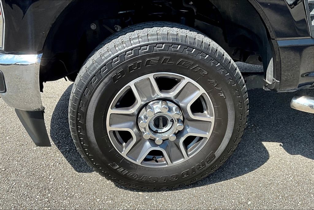 Used 2024 Ford F250 Lariat image 12