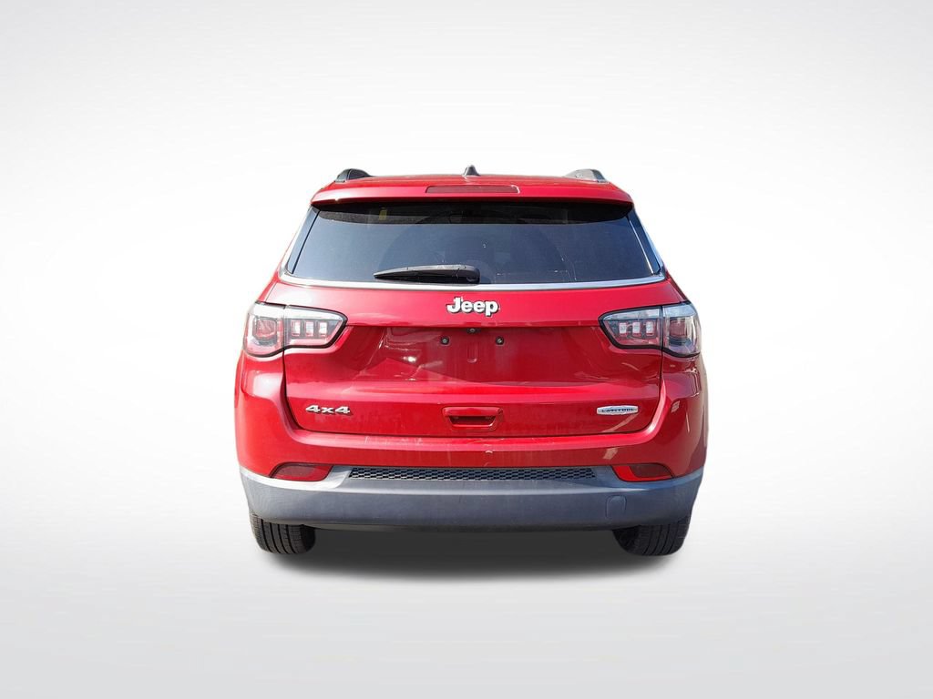 Used 2019 Jeep Compass Latitude w/ Popular Equipment Group AWD/4WD image 7