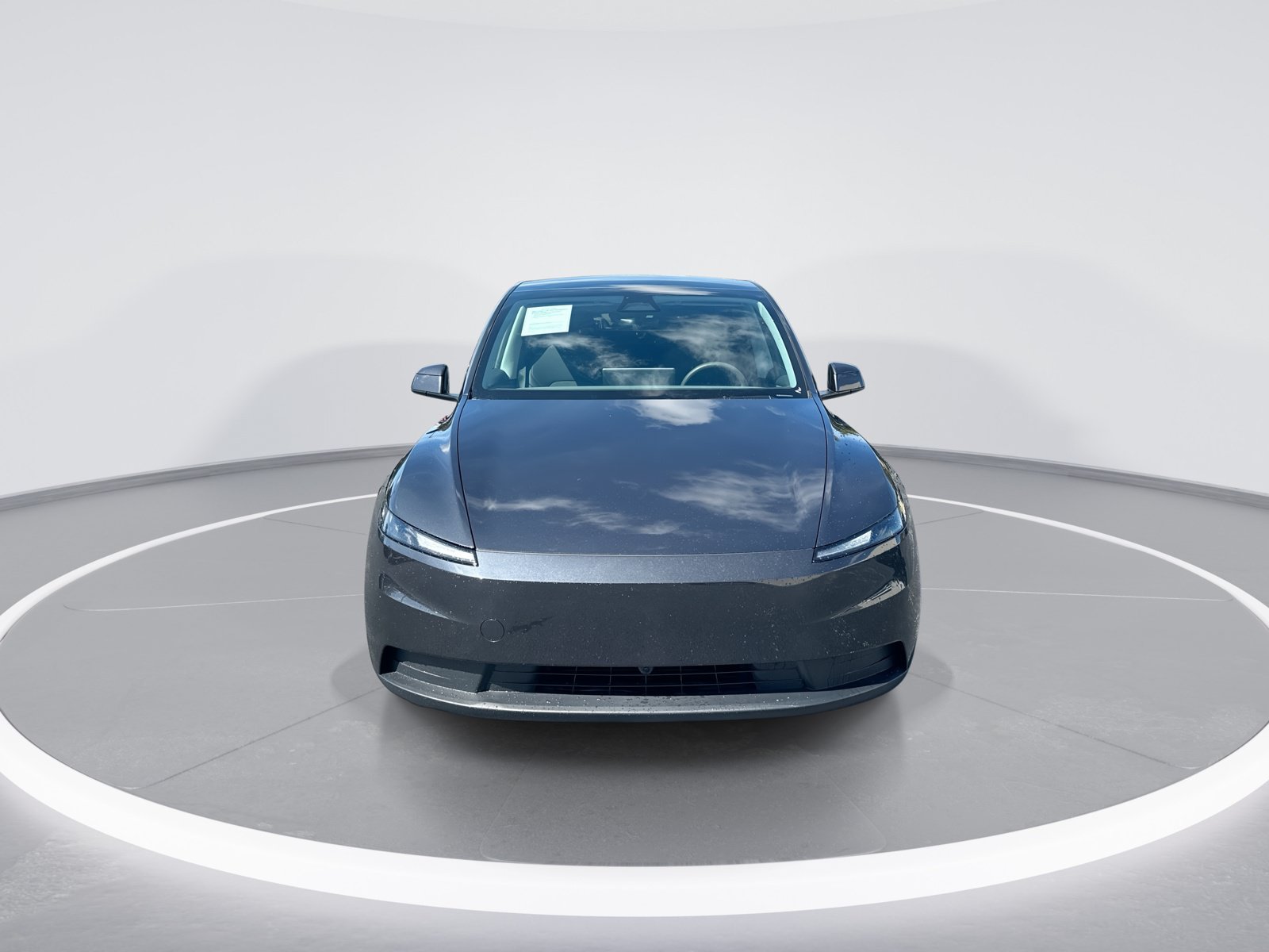 Used 2026 Tesla Model Y AWD image 3