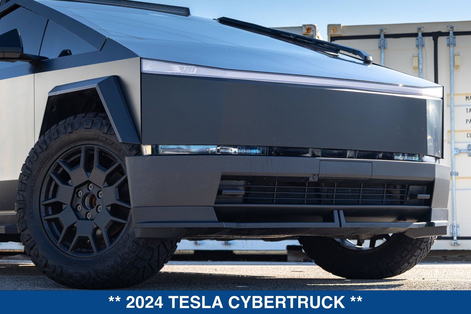 Used 2024 Tesla Cybertruck Cyberbeast AWD/4WD image 12