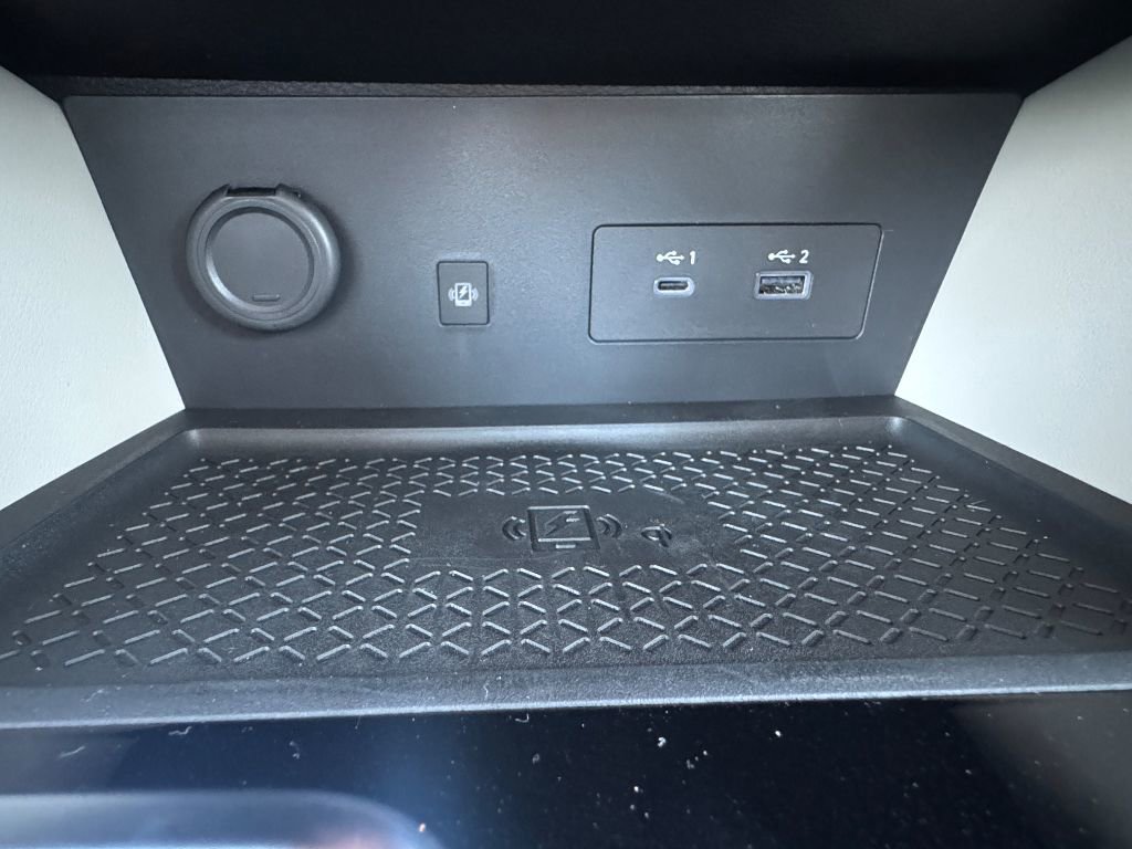 New 2025 Nissan Pathfinder SL w/ Black Appearance Package image 18