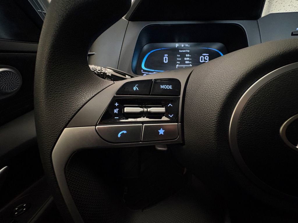 New 2026 Hyundai Elantra SE FWD image 13