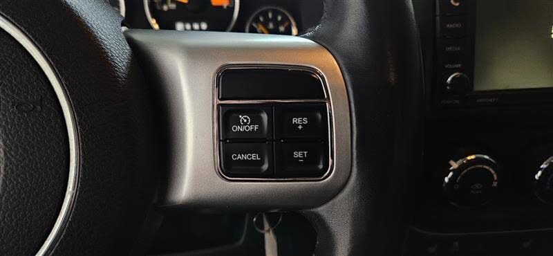 Used 2016 Jeep Compass High Altitude image 12