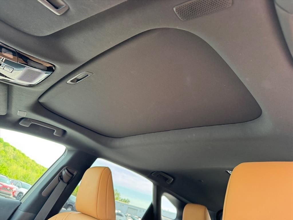 Used 2023 Lexus RX 350 Premium w/ Accessory Package (Z1) FWD image 16