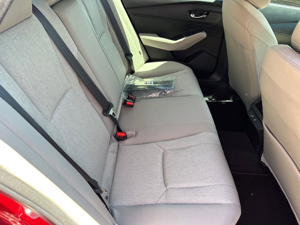 Used 2025 Honda Accord LX image 15
