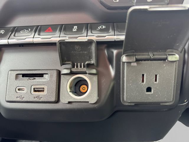 Used 2019 Chevrolet Silverado 1500 LT AWD/4WD image 17
