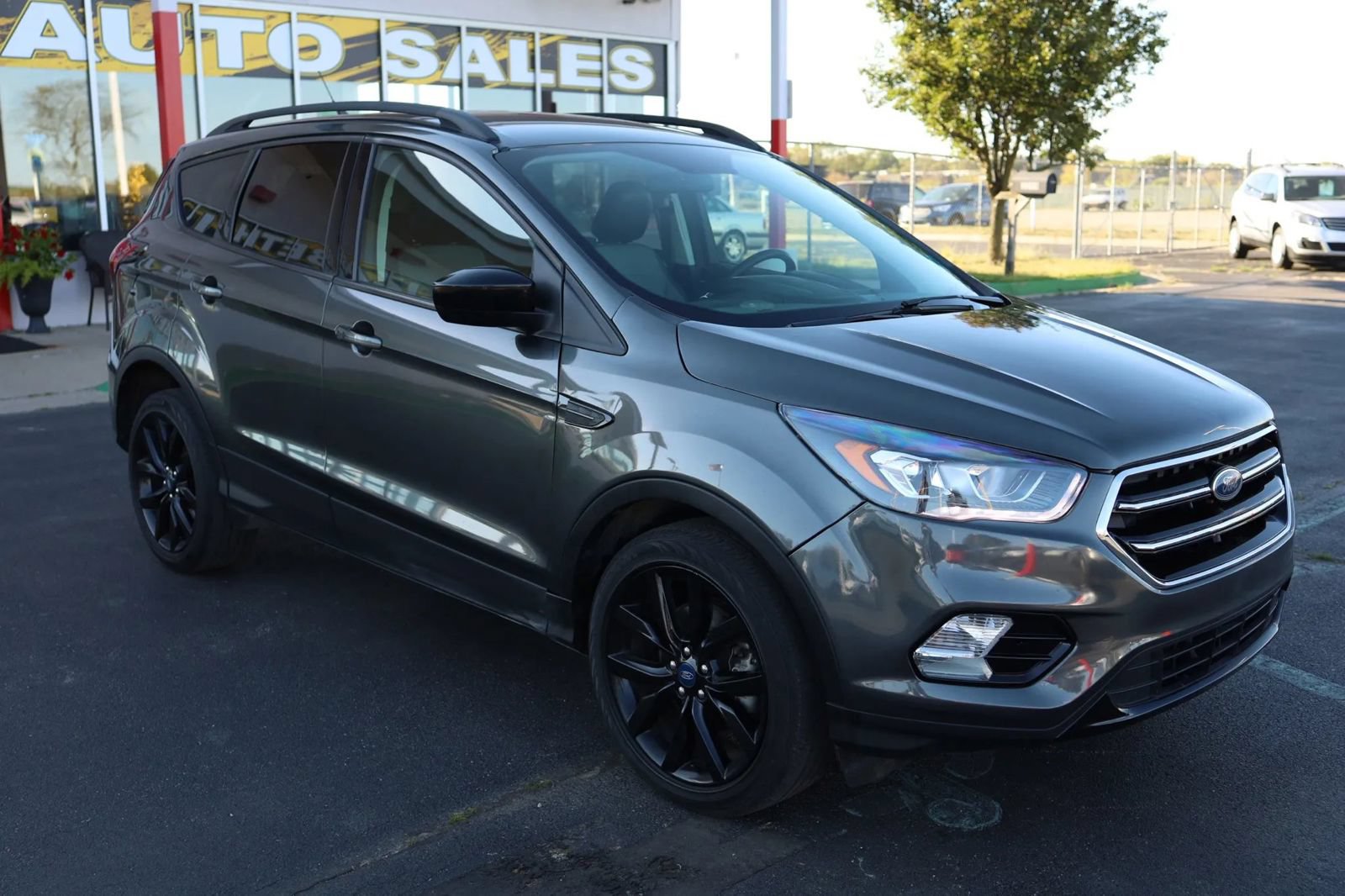 Used 2019 Ford Escape SE AWD/4WD image 3