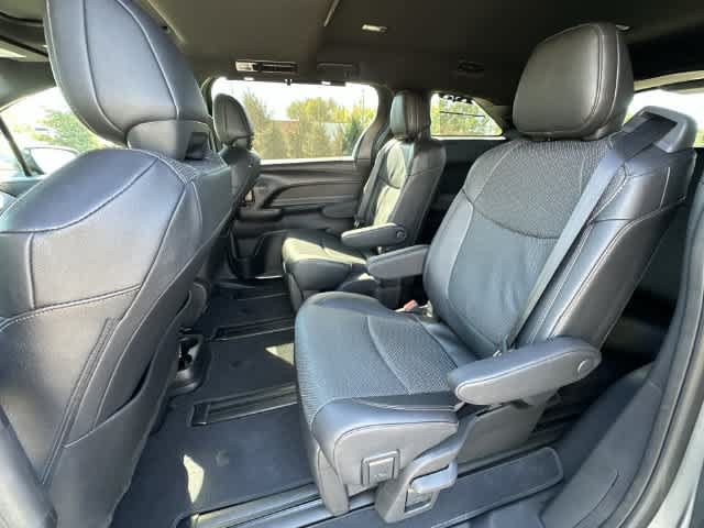 Used 2026 Toyota Sienna Limited AWD/4WD image 19