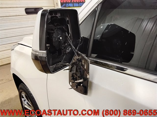 Used 2017 Cadillac Escalade Luxury AWD/4WD image 23