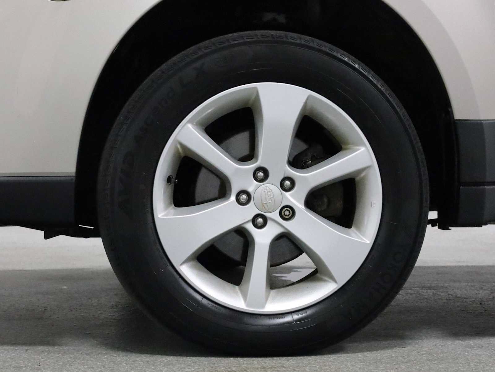 Used 2014 Subaru Outback 2.5i Premium AWD/4WD image 36