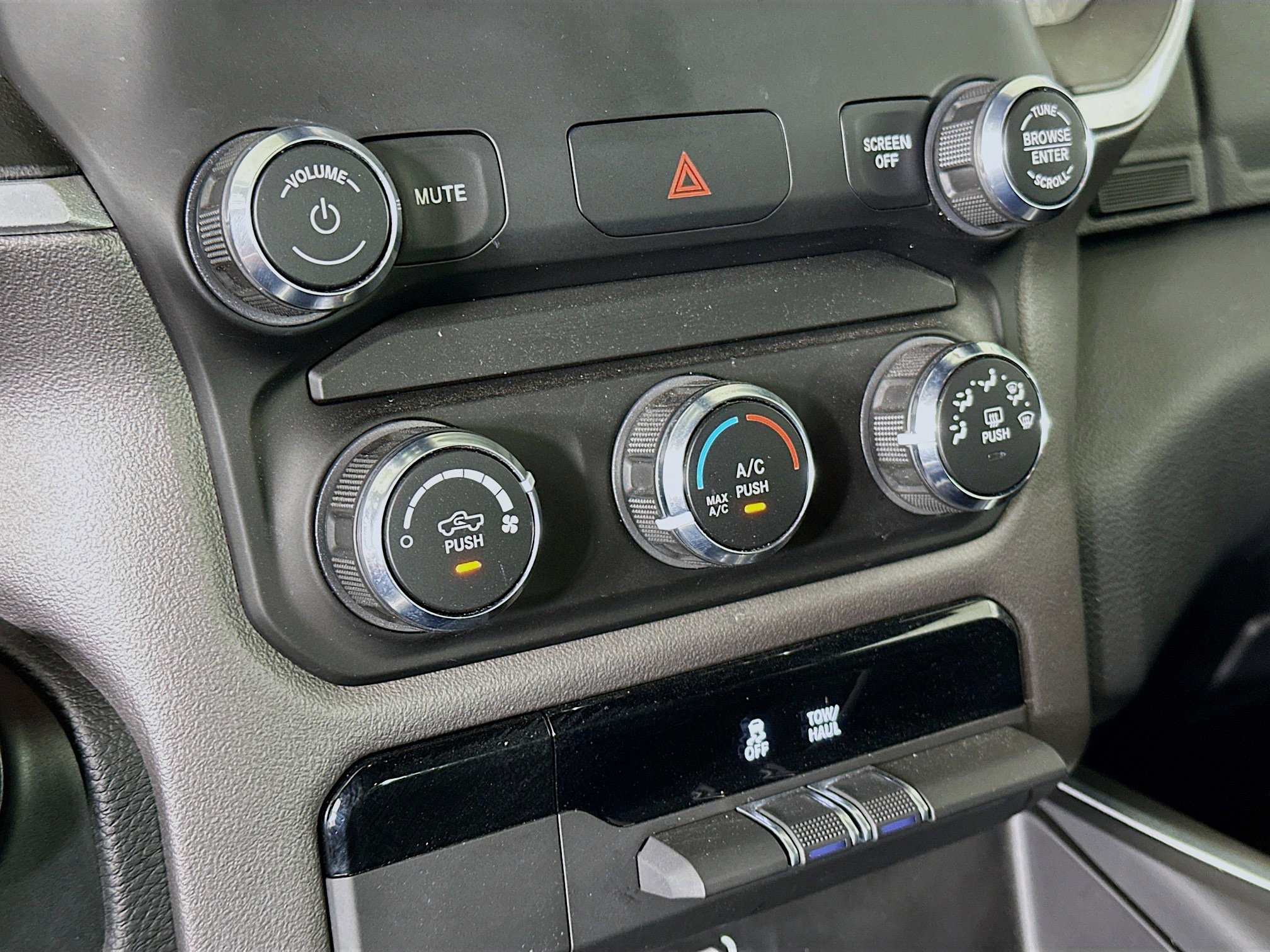 Used 2021 RAM 1500 Big Horn image 22