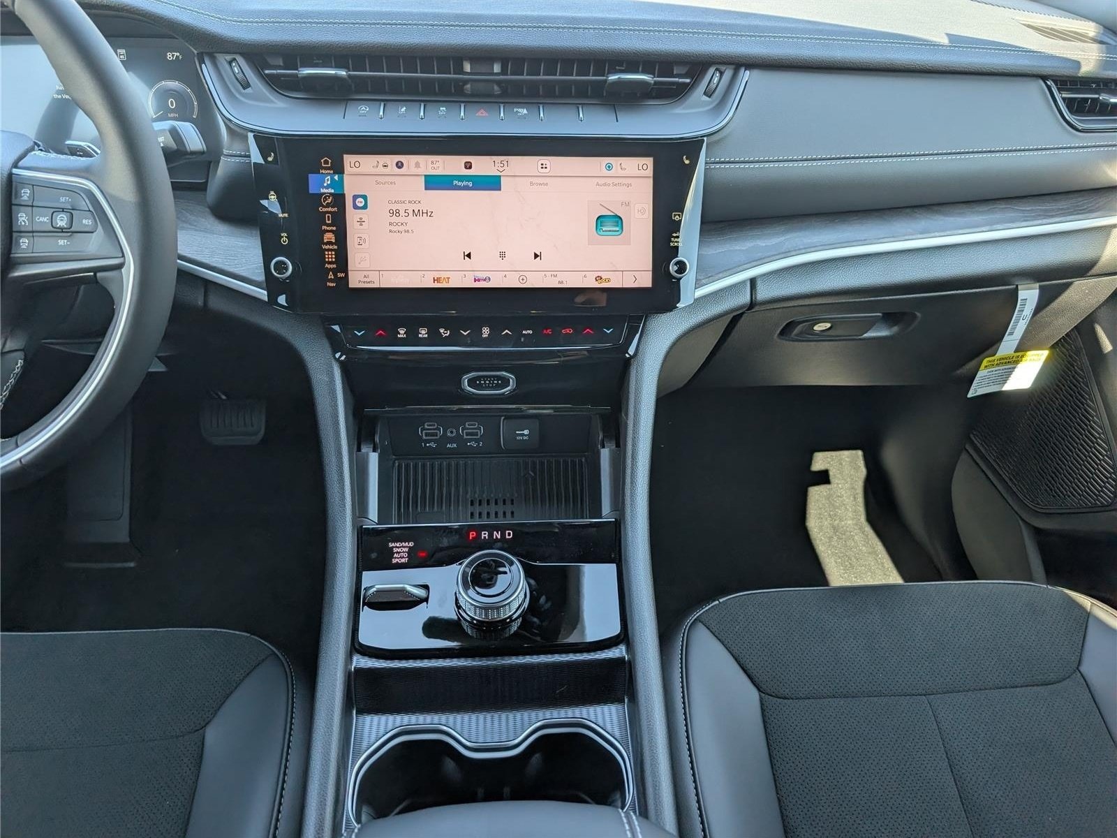 New 2027 Jeep Grand Cherokee Altitude AWD/4WD image 14