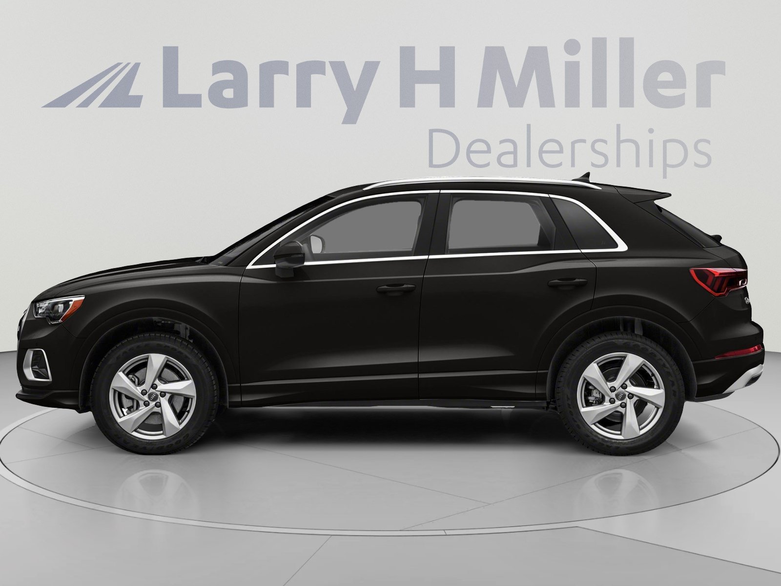 Used 2019 Audi Q3 2.0T Premium Plus w/ Premium Plus Package AWD/4WD image 3