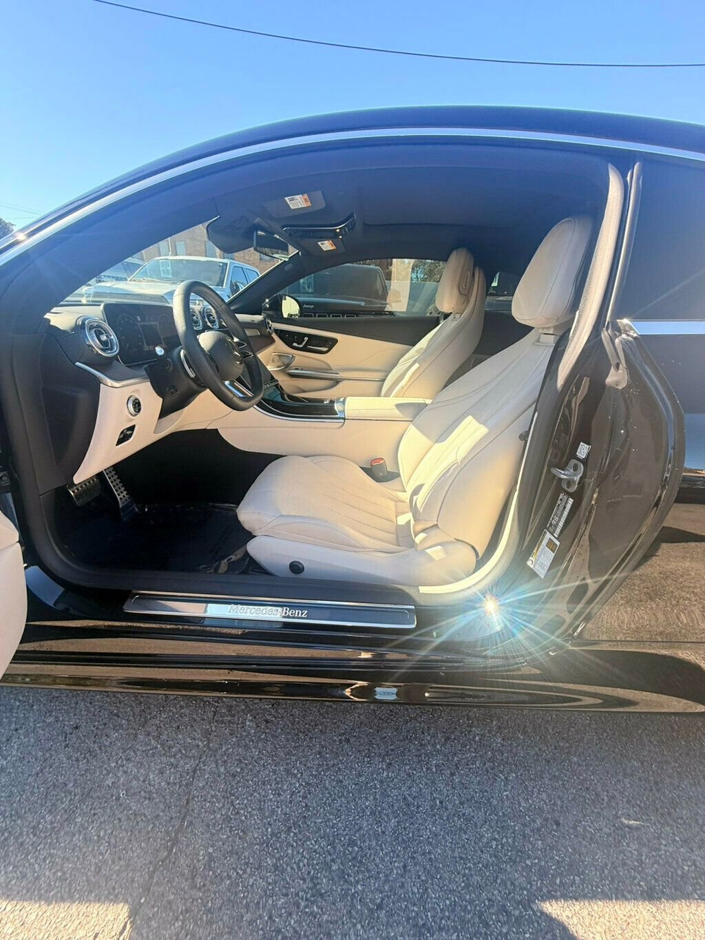 Used 2024 Mercedes-Benz CLE 300 4MATIC Coupe image 10