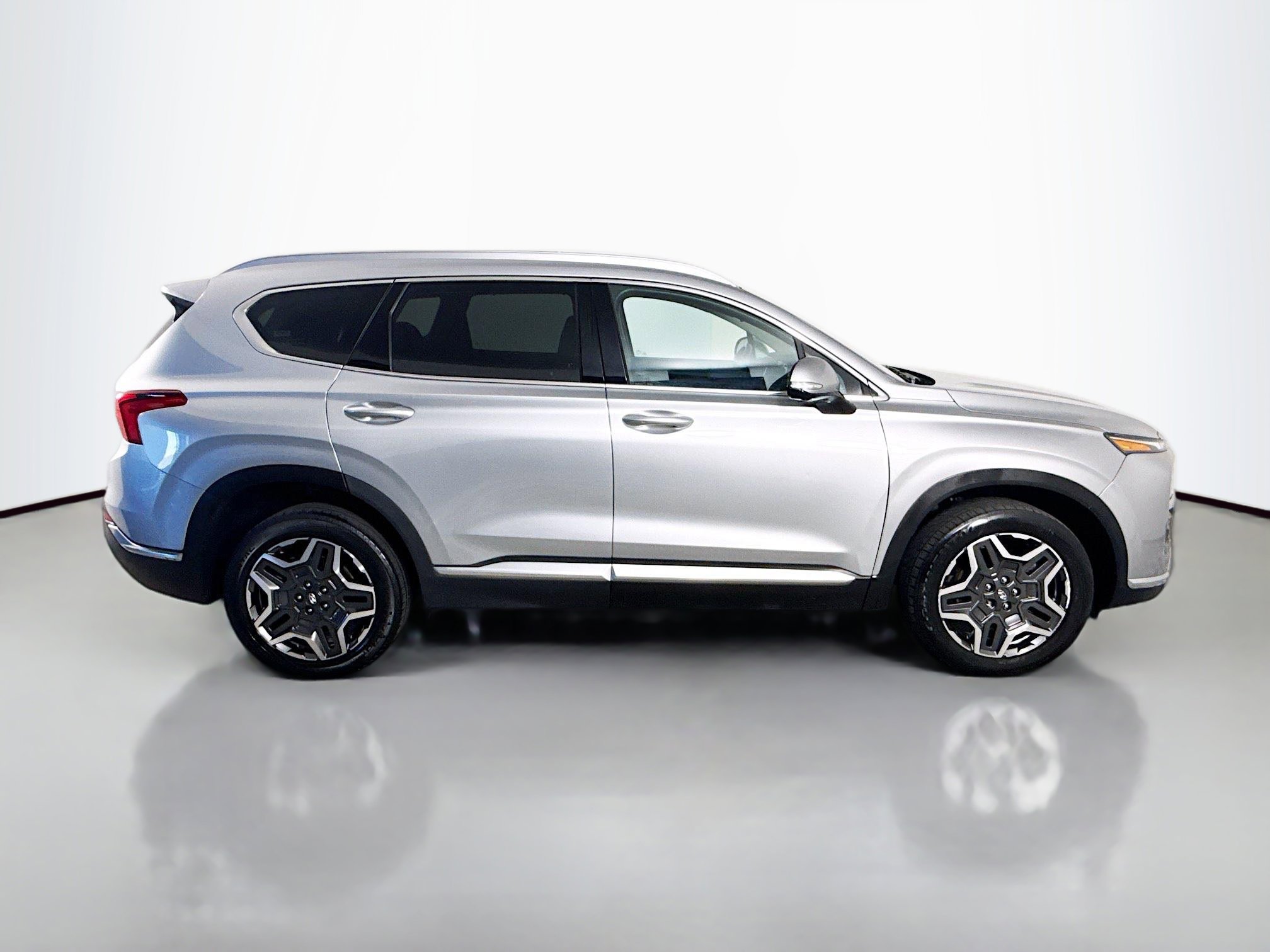 Used 2023 Hyundai Santa Fe SEL Premium image 11