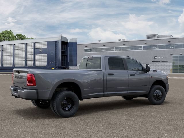 New 2026 RAM 3500 Big Horn AWD/4WD image 6