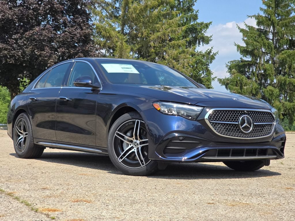 New 2026 Mercedes-Benz E 350 4MATIC Sedan image 2