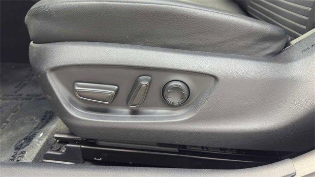 Used 2022 Toyota Camry SE image 23