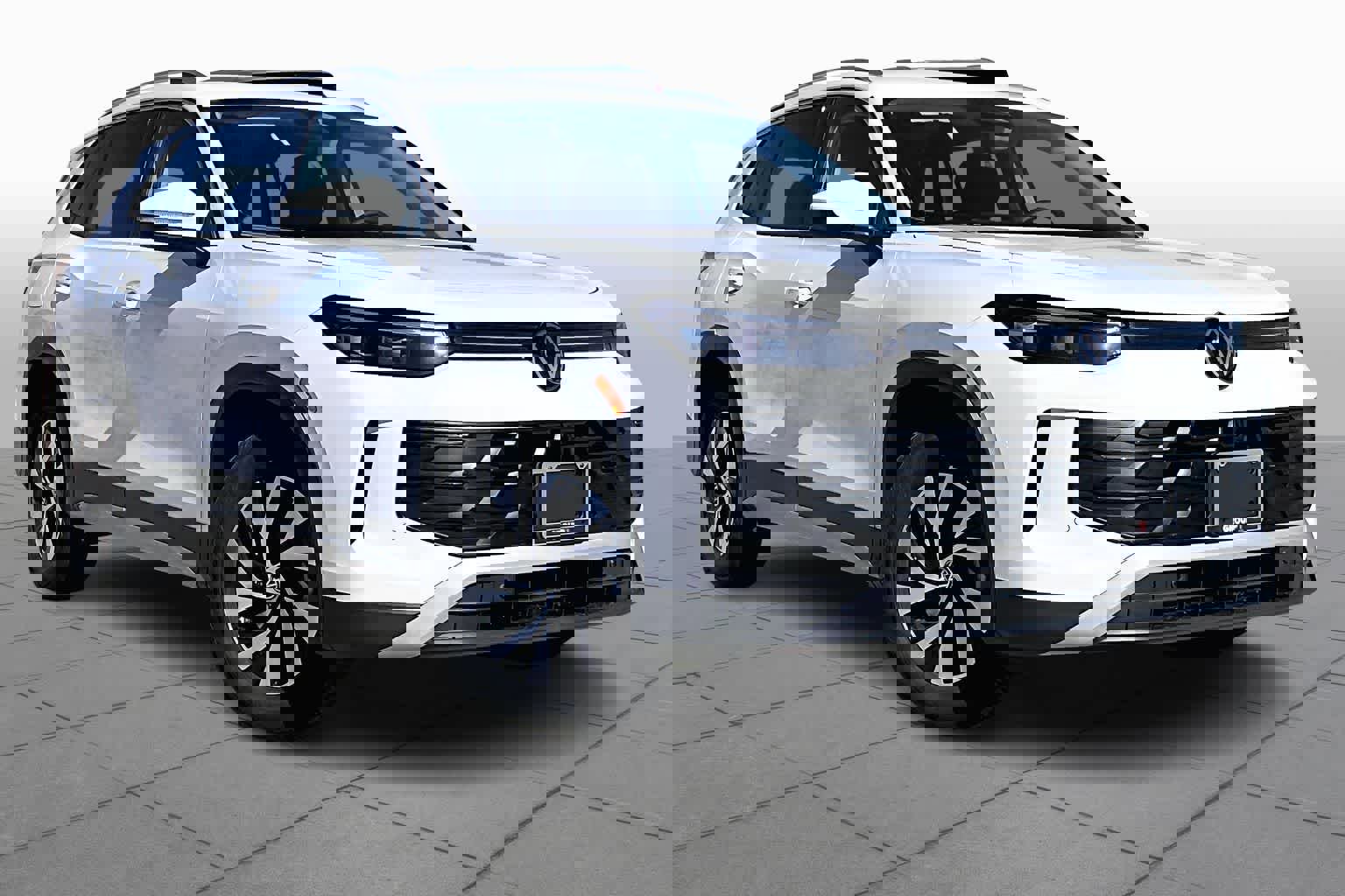 New 2026 Volkswagen Tiguan S image 2