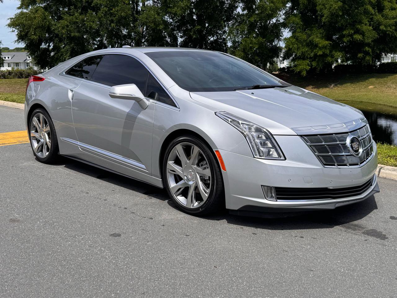 Used 2014 Cadillac ELR w/ Luxury Package FWD image 31