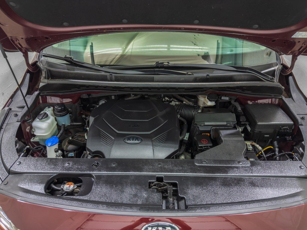 Used 2019 Kia Sedona LX FWD image 35